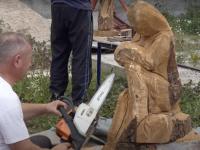 Izrada skulpture od drveta
