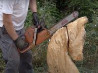 Izrada skulpture od drveta